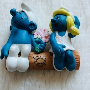 Porcelain Smurf & Smurfette love Figurine Wallace Berry and Co Vintage Rare find